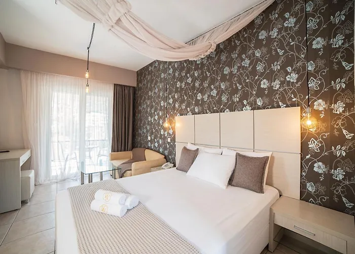 Nickolas Hotel