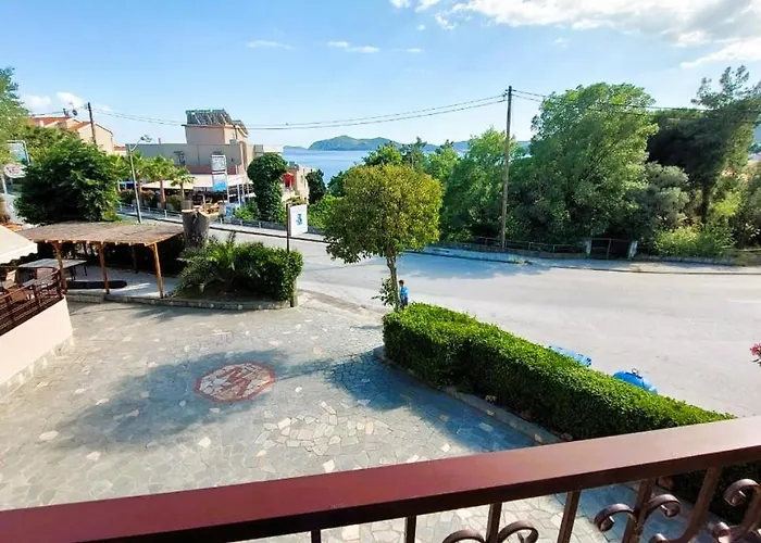Nickolas Hotel