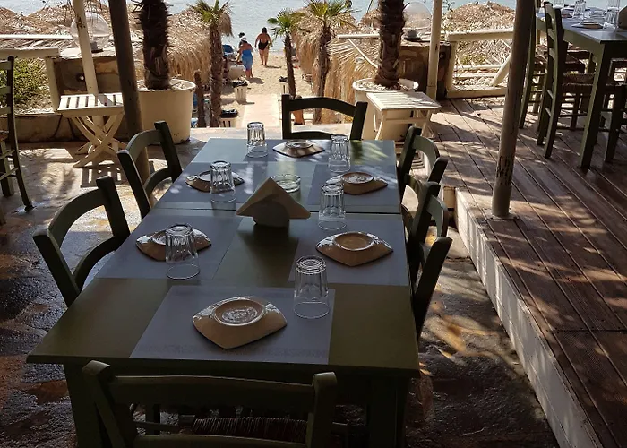 Nickolas Hotel