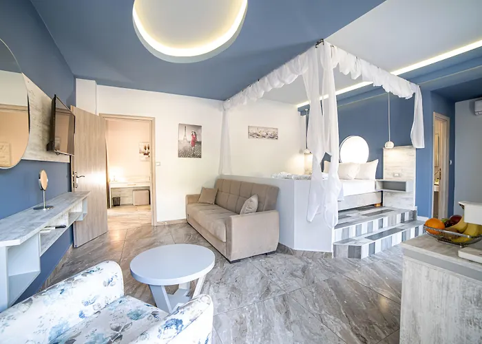Hotel Nickolas 3*