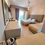 Nickolas Hotel PalaiónTsiflíkion