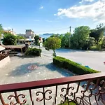 Nickolas Hotel