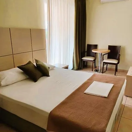 Nickolas Hotel 3*