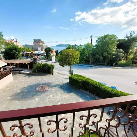 Nickolas Hotel
