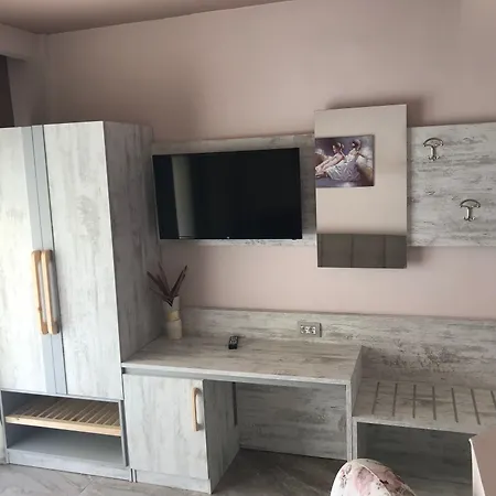 Nickolas فندق 3*