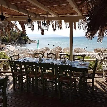 Nickolas فندق 3*