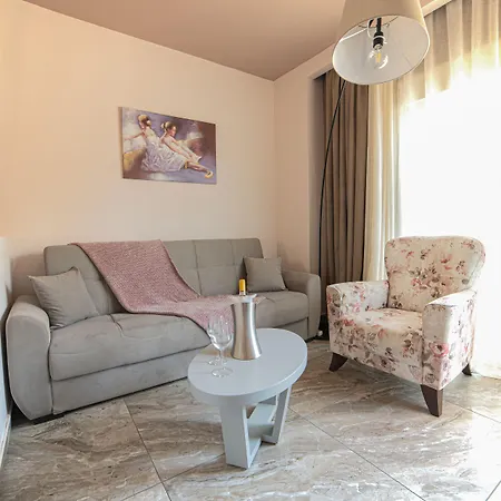 Nickolas PalaiónTsiflíkion