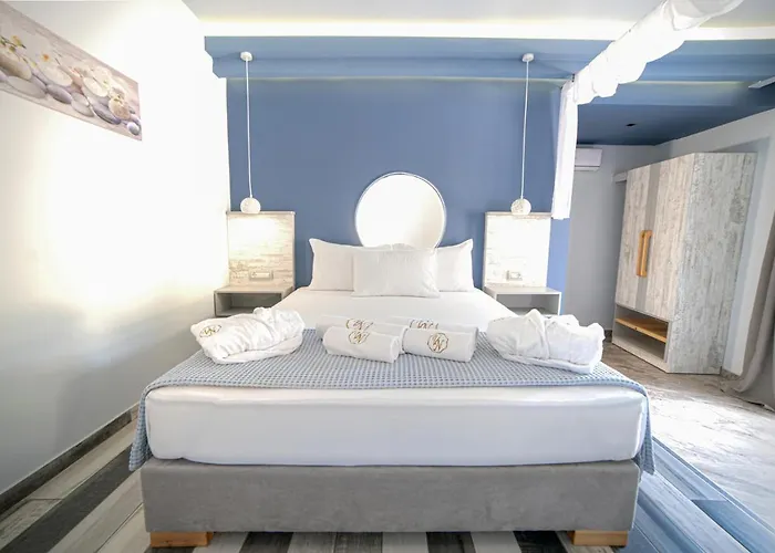 Nickolas Hotel