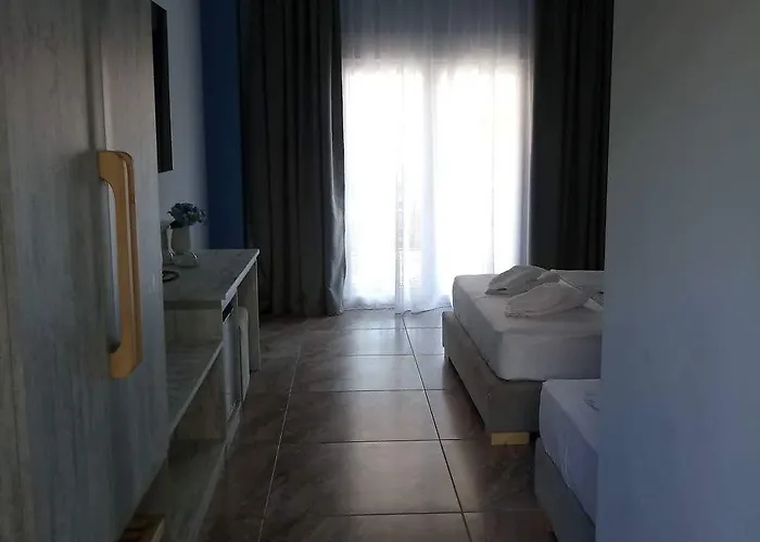 Nickolas Hotel PalaiónTsiflíkion