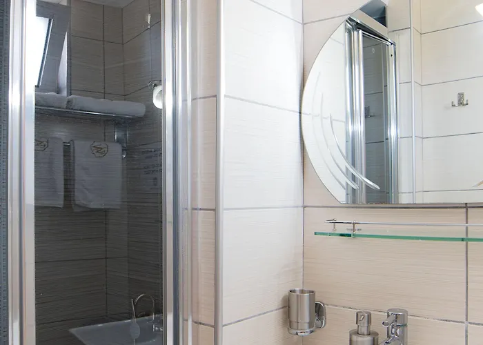 Nickolas Hotel 3*